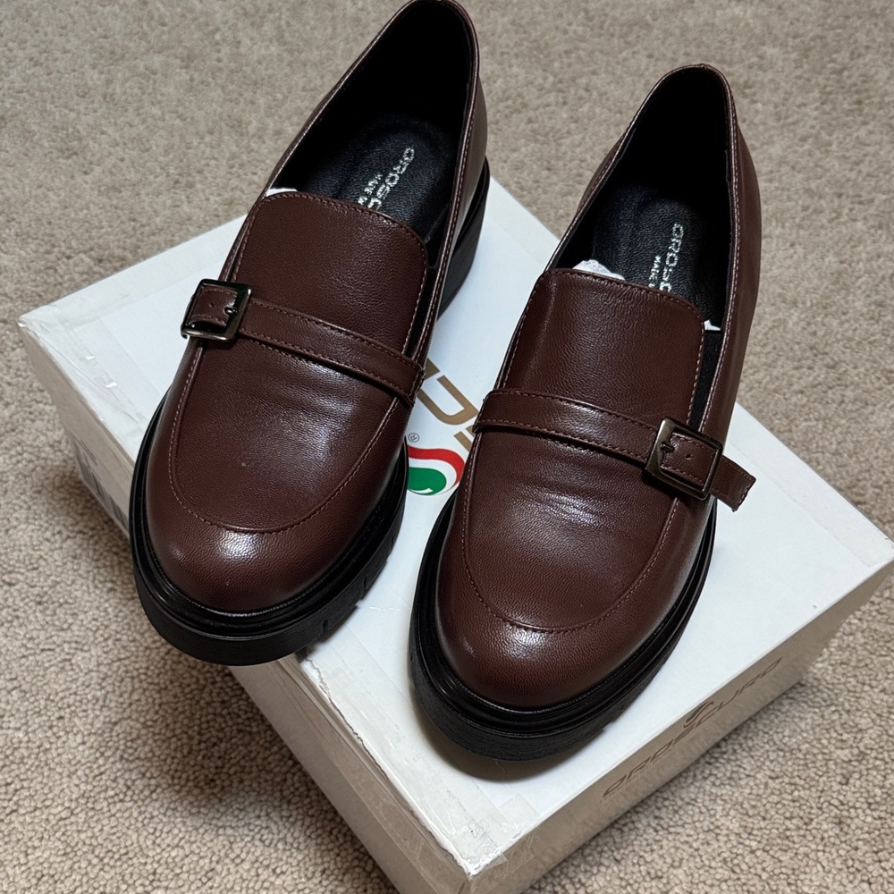 Chic Brown Leather Women's Loafers